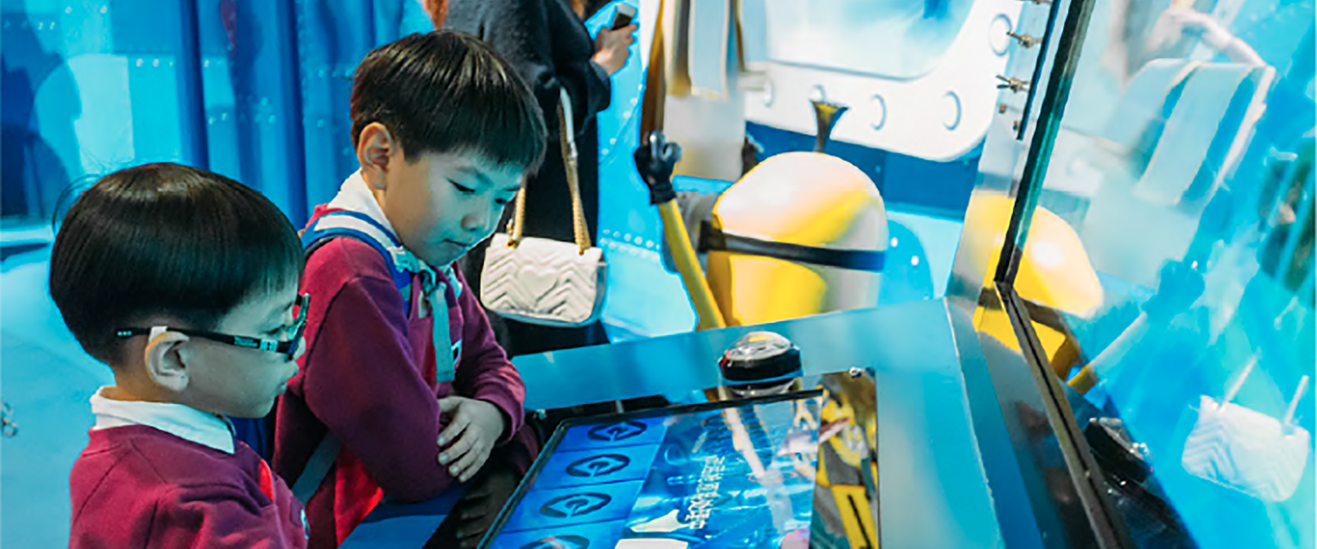 https://universalproductsexperiences.com/storage/minionsexperience-banner-5c4a7d2417acc.jpg
