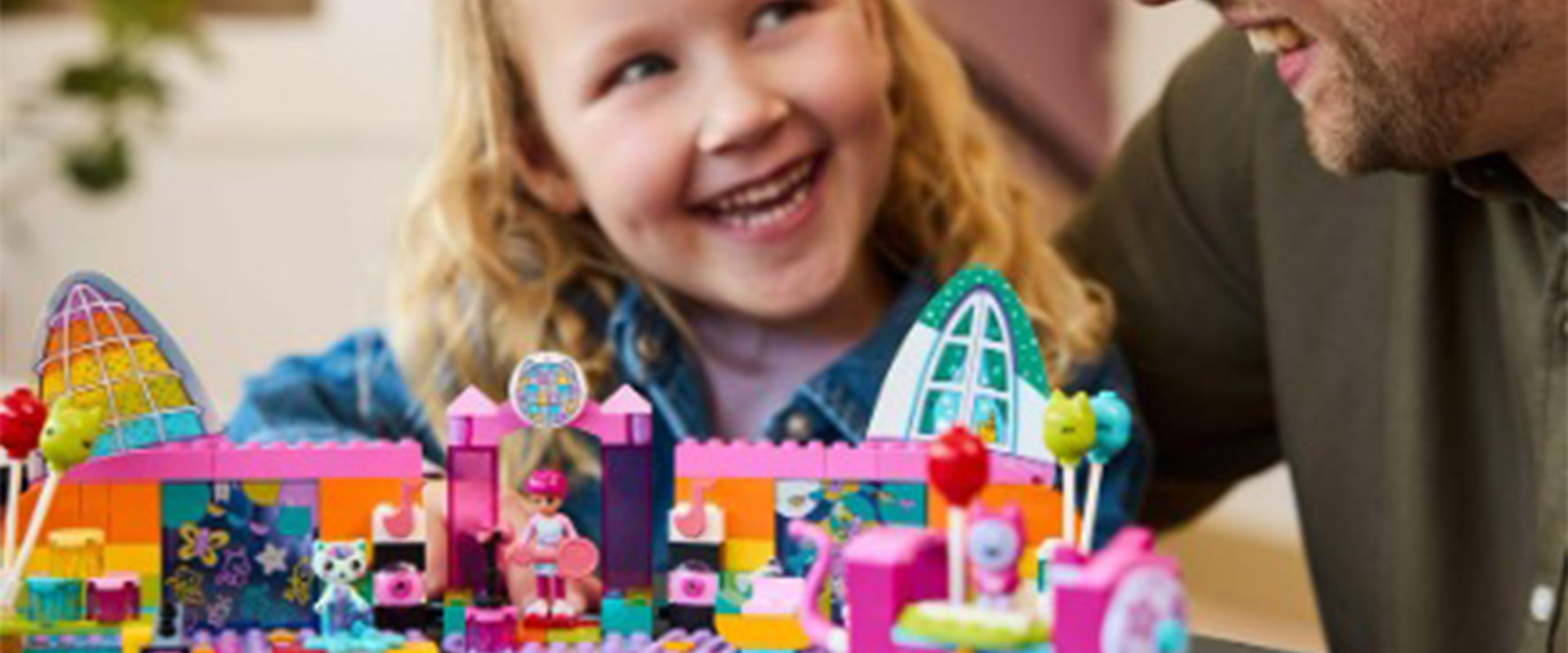 https://universalproductsexperiences.com/storage/news-gabbysdollhouse-lego-desktop-66bf855b31102.jpg